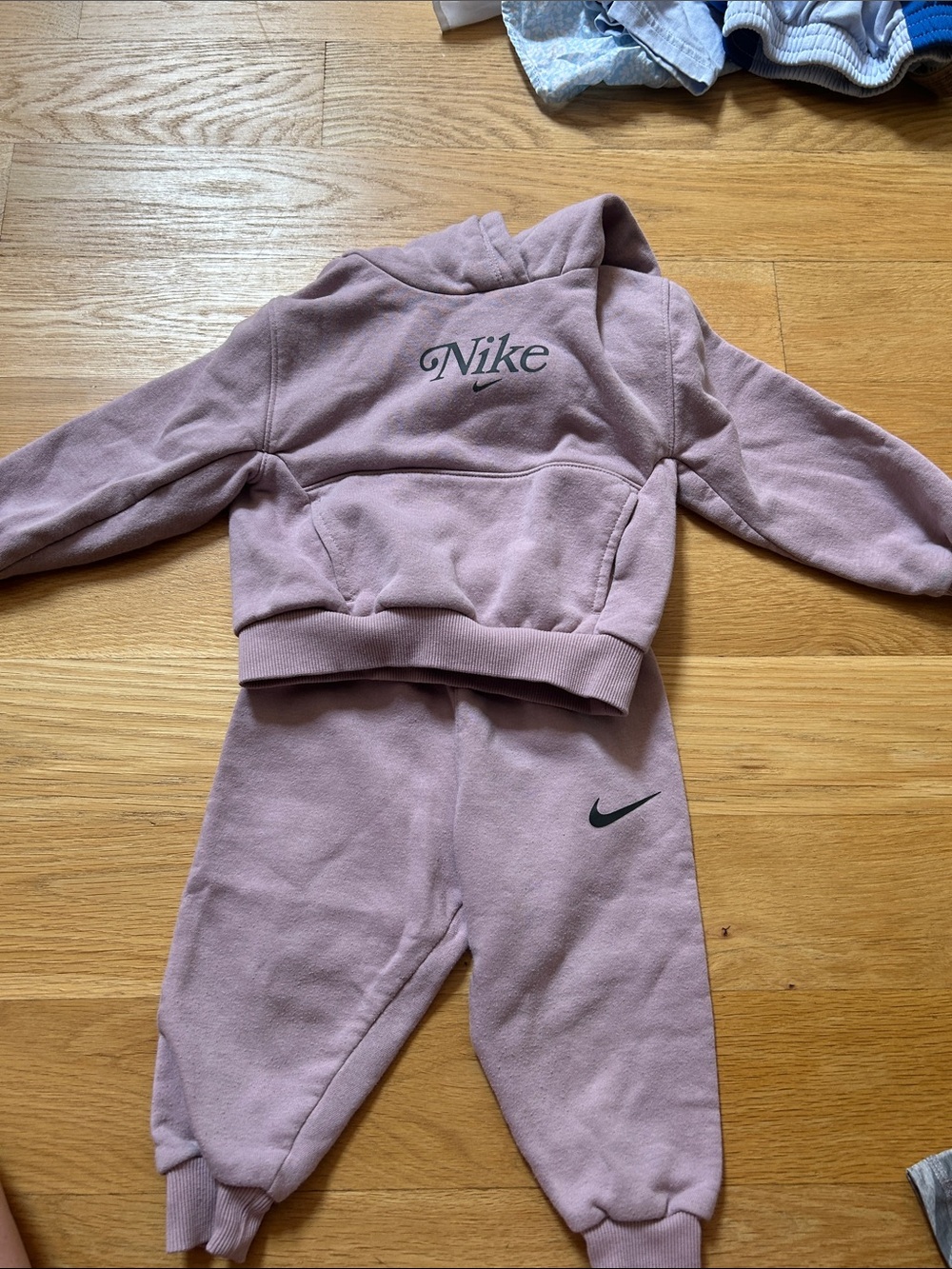 Nike Purple Sweatsuit